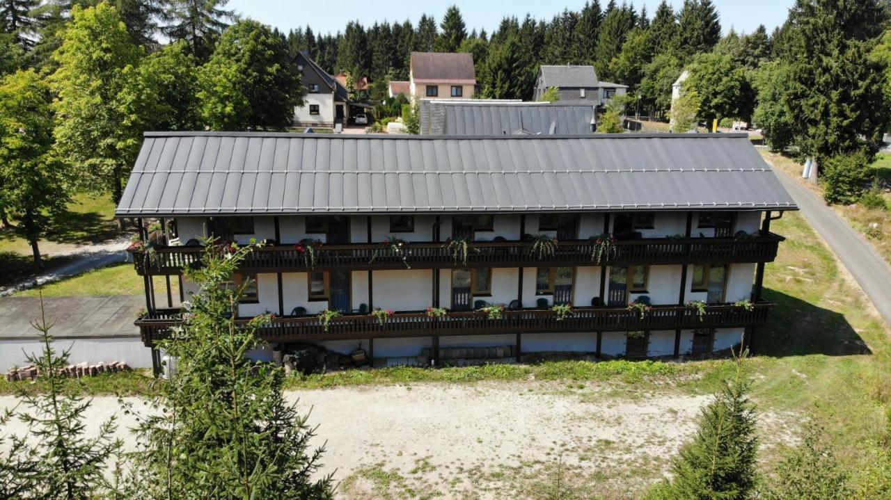 Hotel-Pension Rennsteighutte フラウエンヴァルト エクステリア 写真